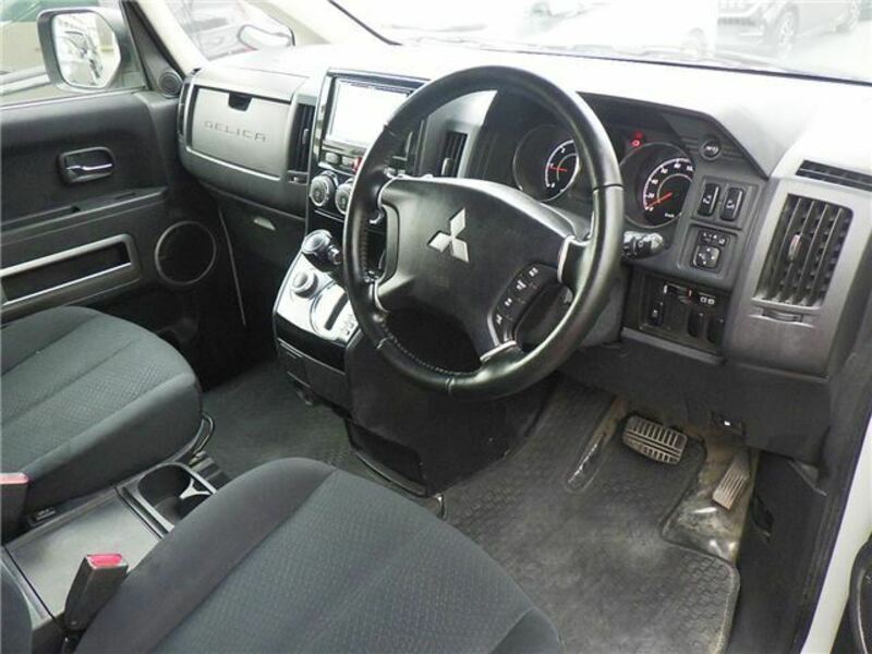 DELICA D5