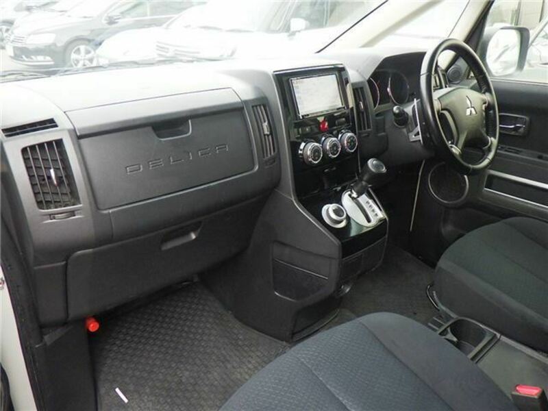 DELICA D5