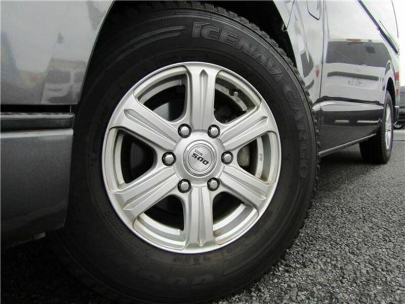 HIACE-10