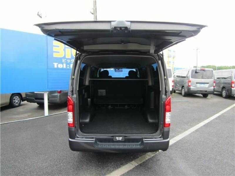 HIACE-36