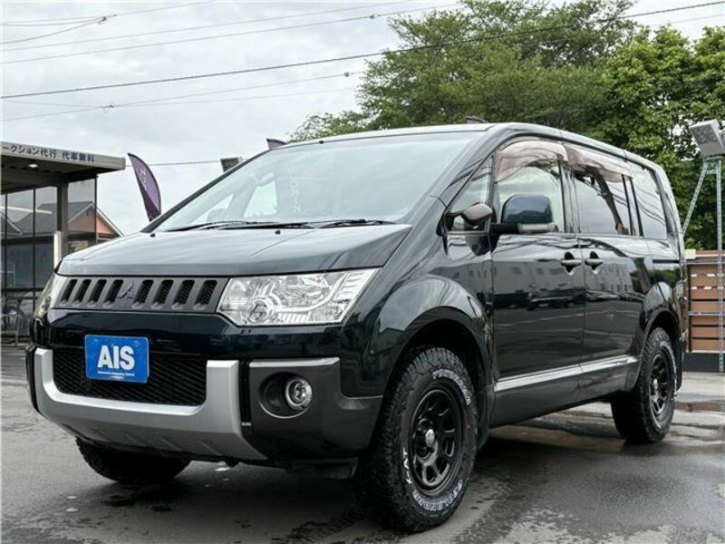 MITSUBISHI　DELICA D5