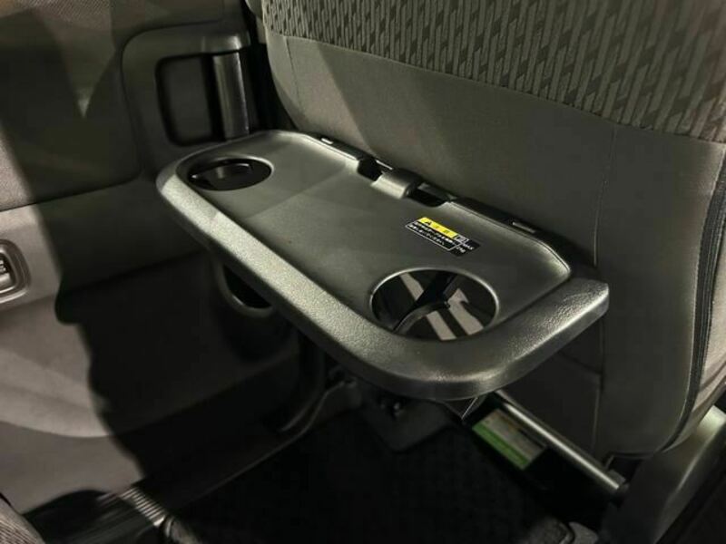 DELICA D2