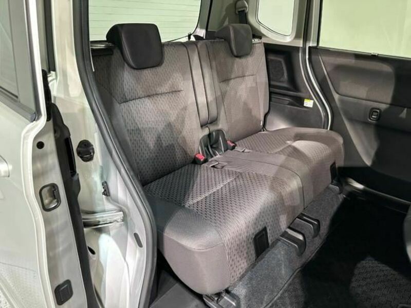 DELICA D2