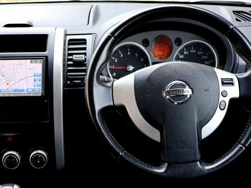 X-TRAIL-19