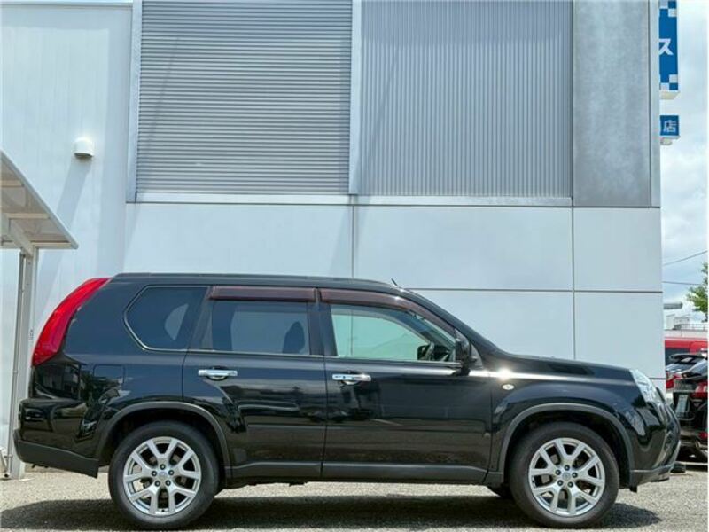 X-TRAIL-10