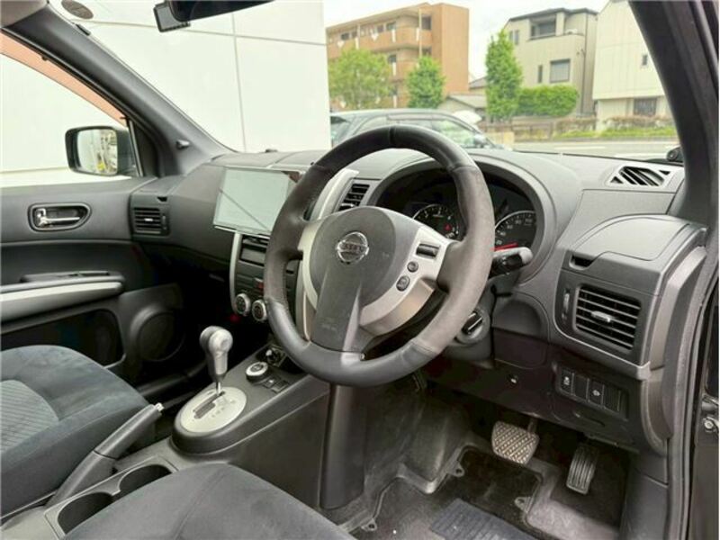 X-TRAIL-16