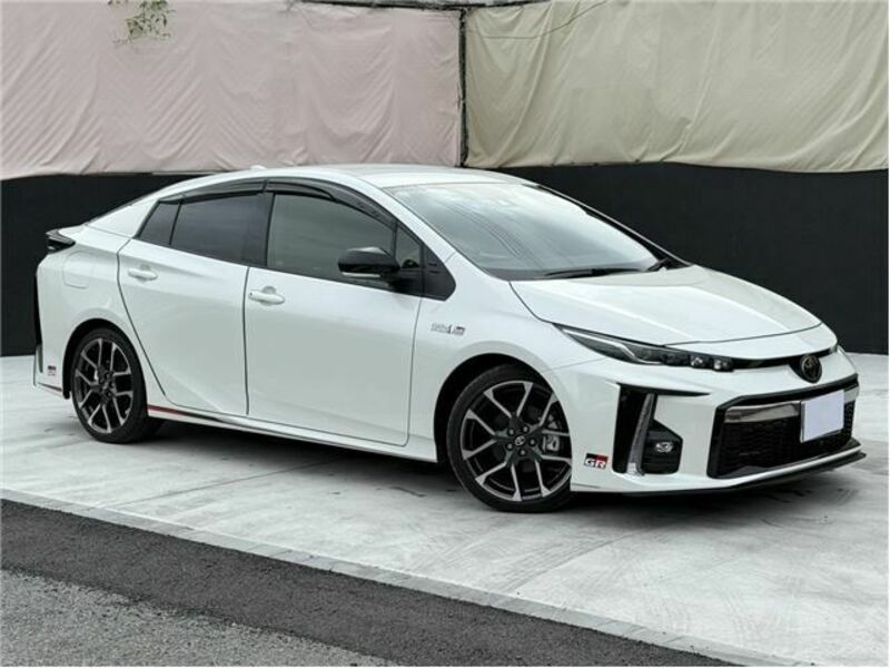 TOYOTA PRIUS PHV