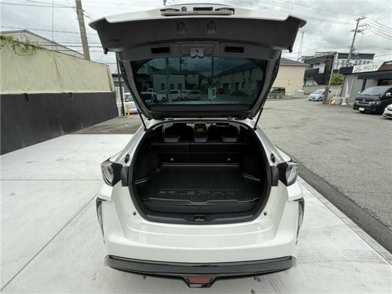 PRIUS PHV