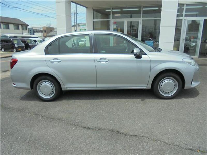COROLLA AXIO