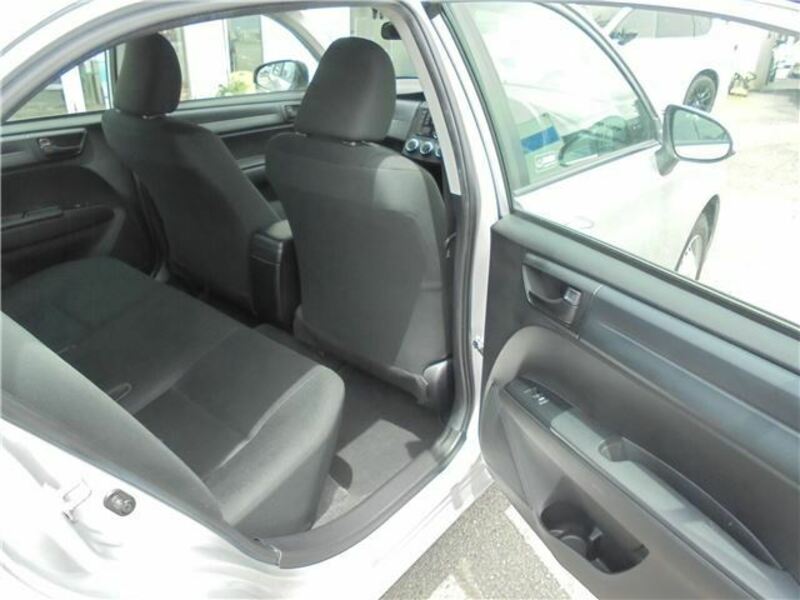 COROLLA AXIO