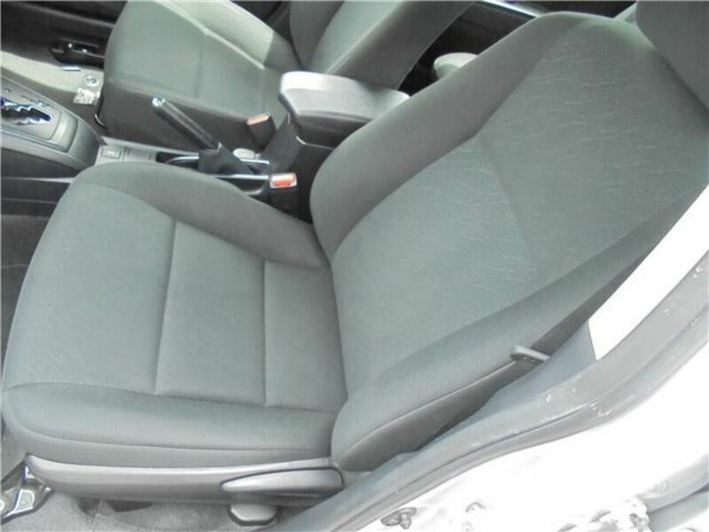 COROLLA AXIO