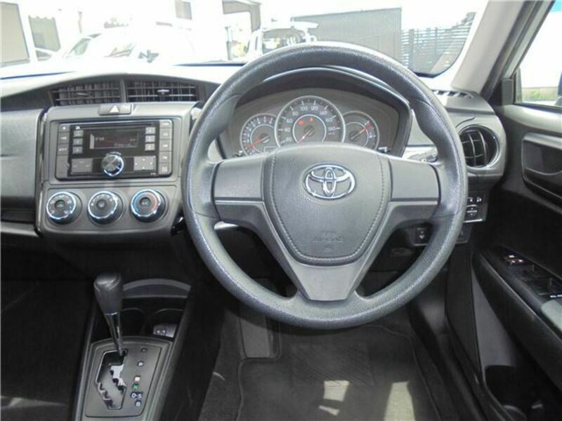 COROLLA AXIO