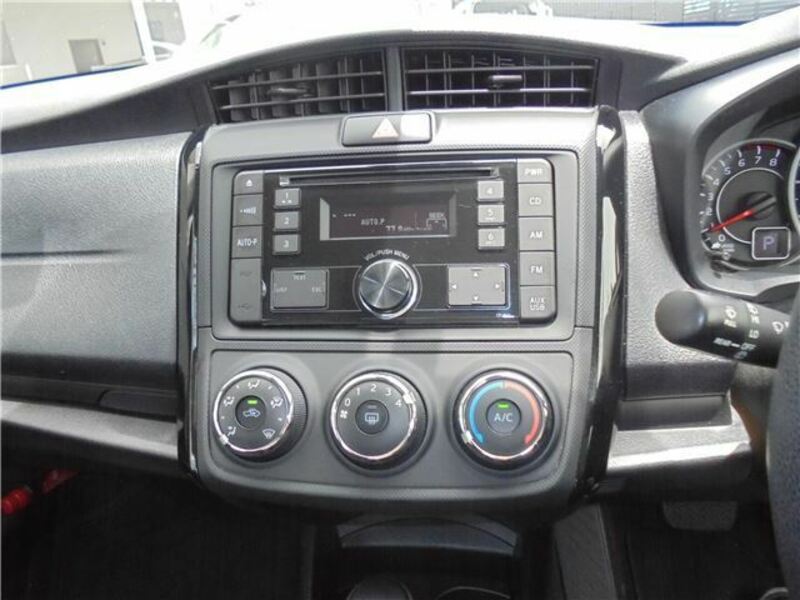 COROLLA AXIO
