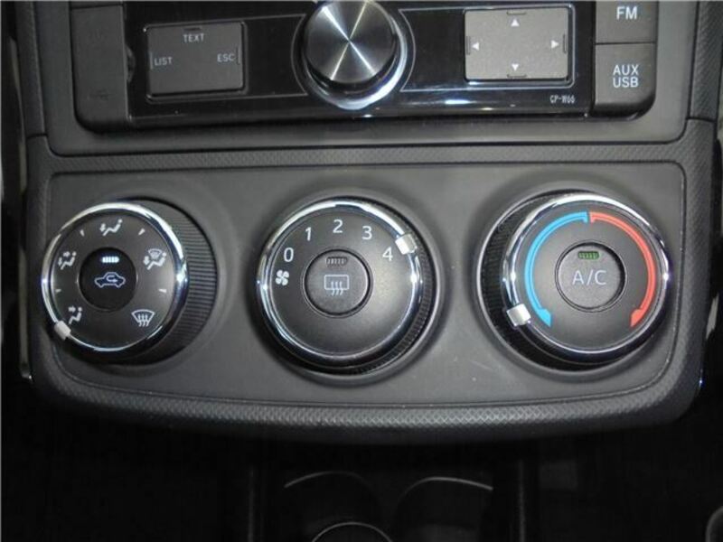 COROLLA AXIO