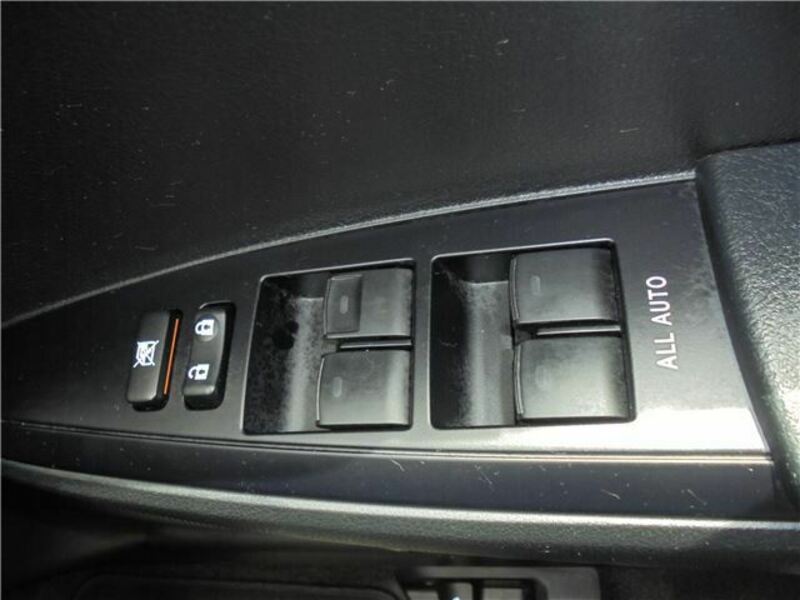 COROLLA AXIO