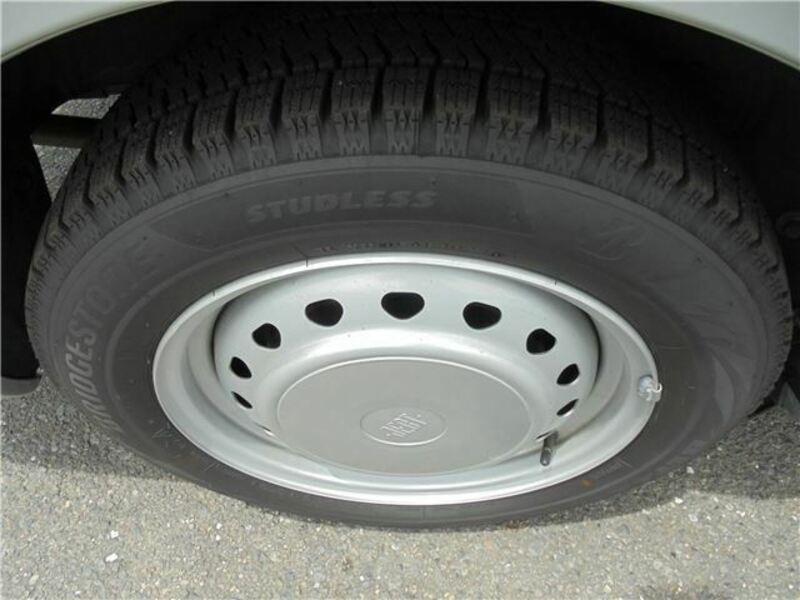 COROLLA AXIO