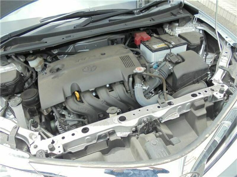 COROLLA AXIO