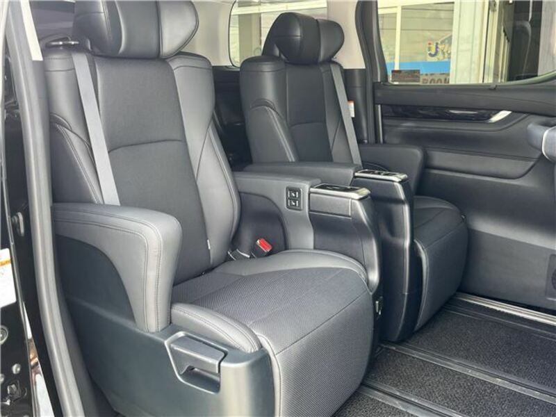 ALPHARD-23