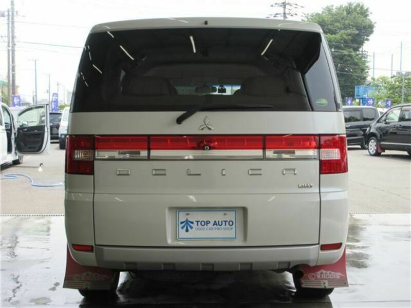 DELICA D5