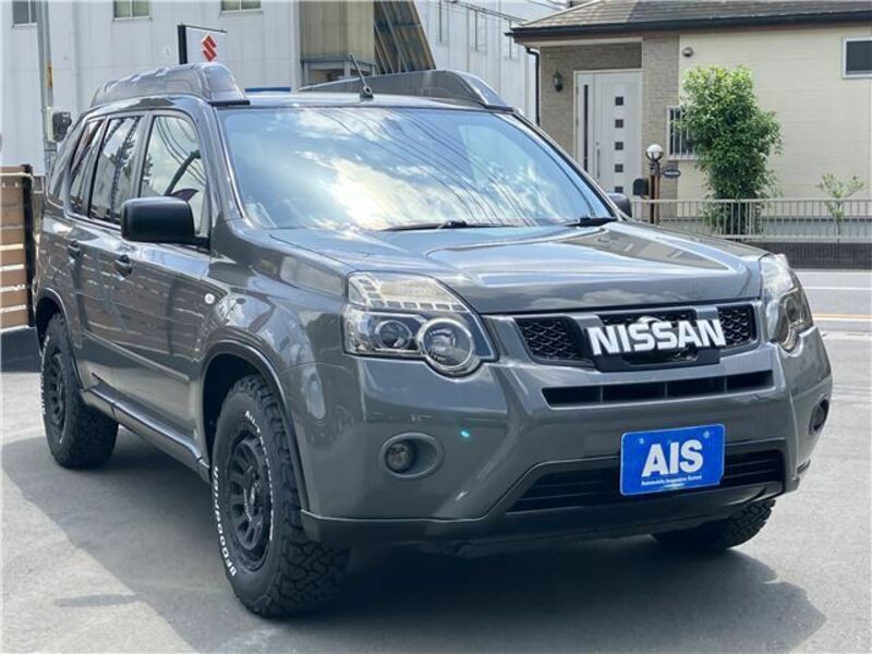 X-TRAIL
