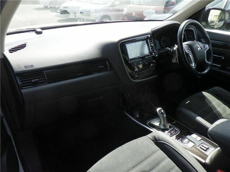 OUTLANDER PHEV