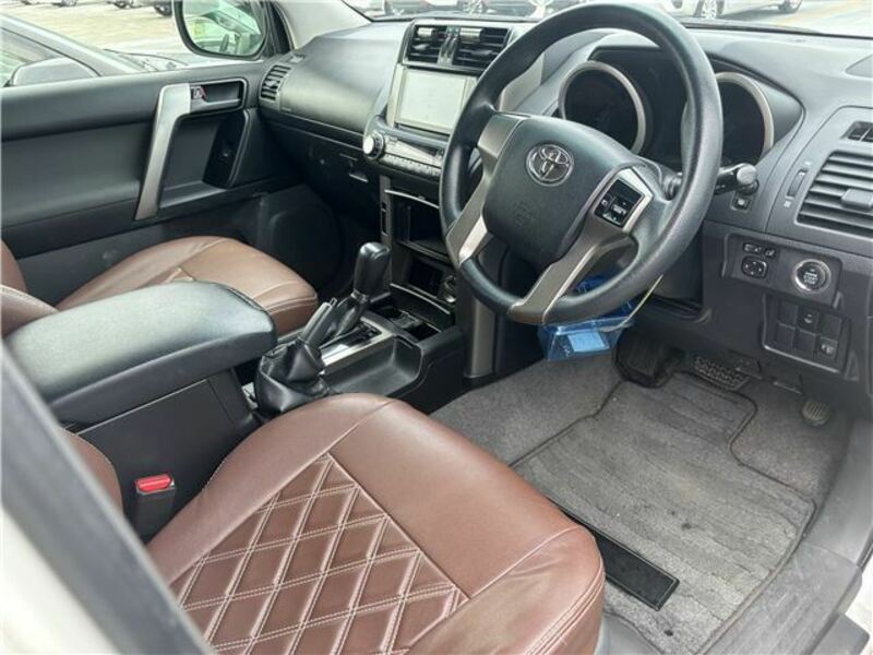 LAND CRUISER PRADO-2