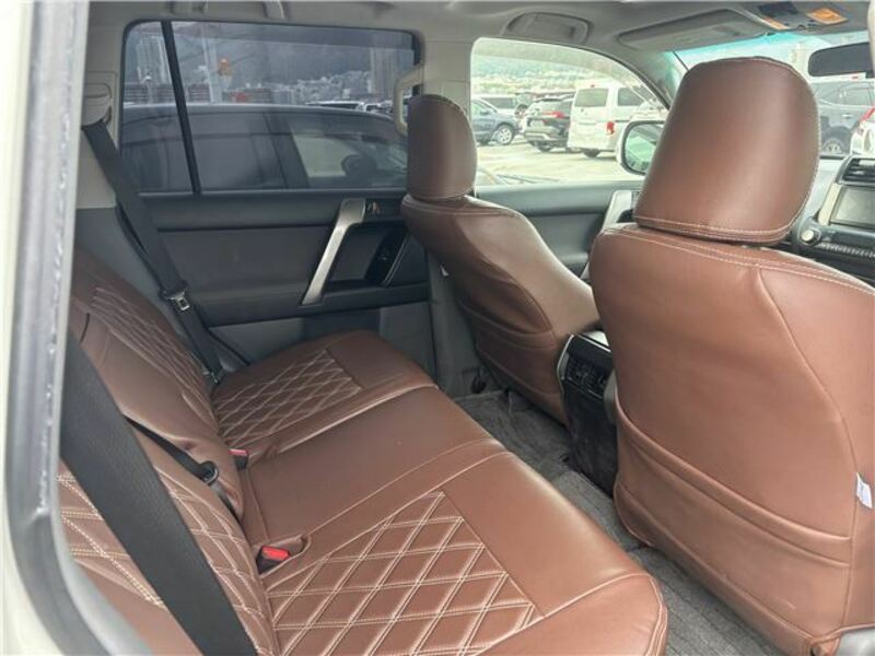 LAND CRUISER PRADO-8
