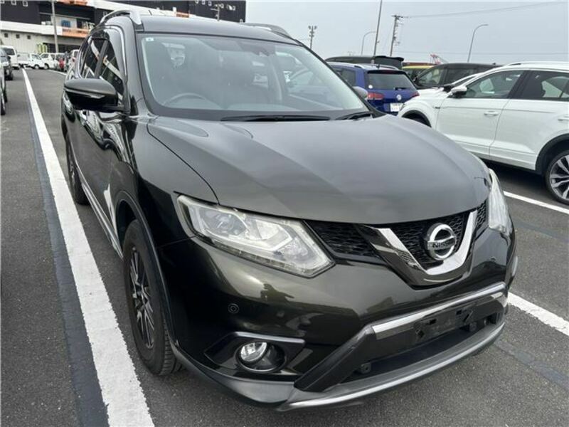 X-TRAIL-1