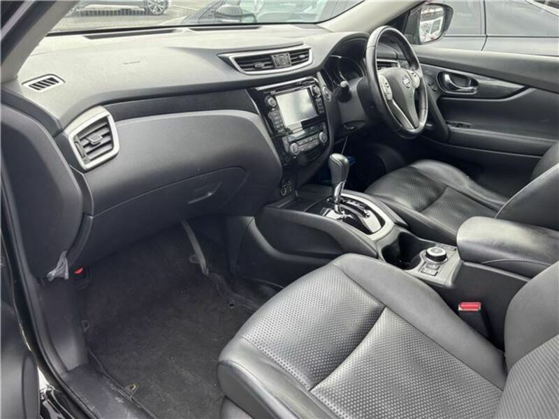 X-TRAIL-4