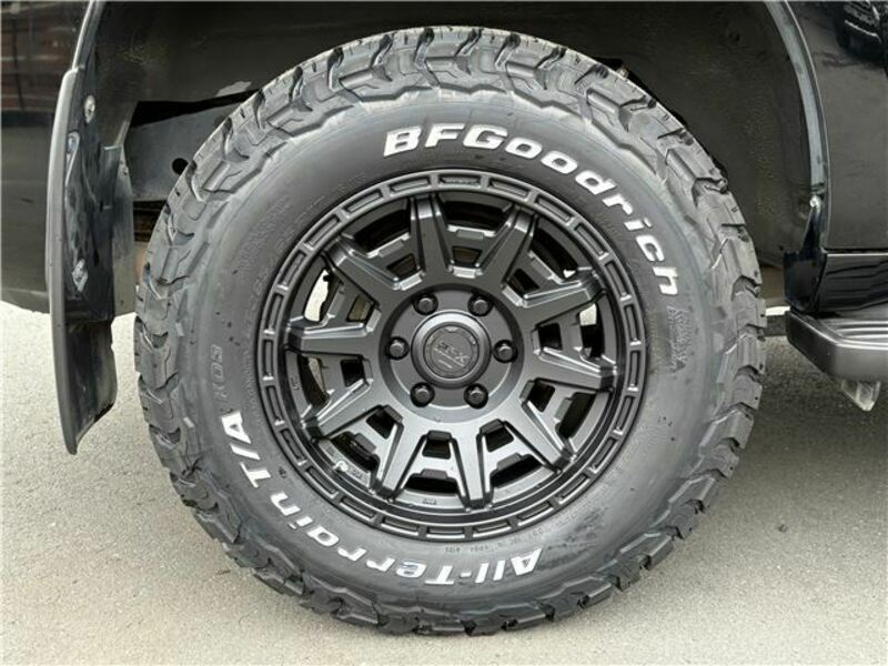 LAND CRUISER PRADO-3