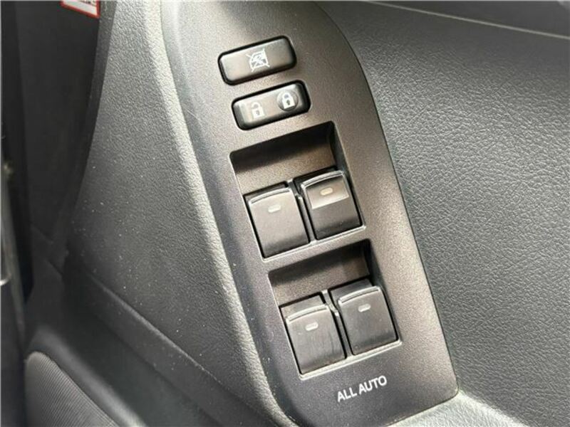 LAND CRUISER PRADO-12