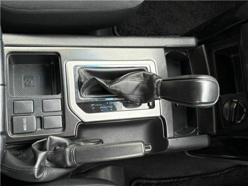 LAND CRUISER PRADO-13