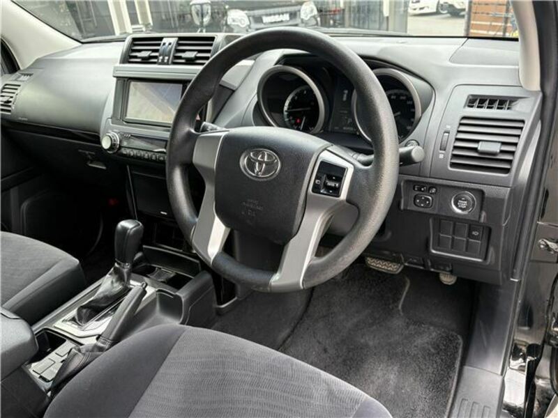 LAND CRUISER PRADO-15