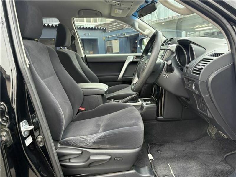 LAND CRUISER PRADO-16