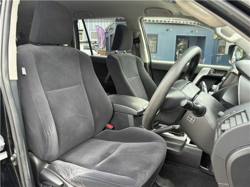 LAND CRUISER PRADO-17