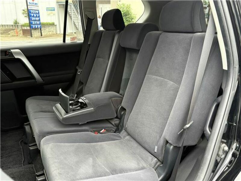 LAND CRUISER PRADO-23