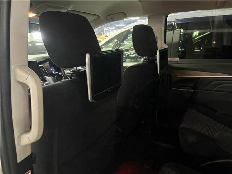 DELICA D5