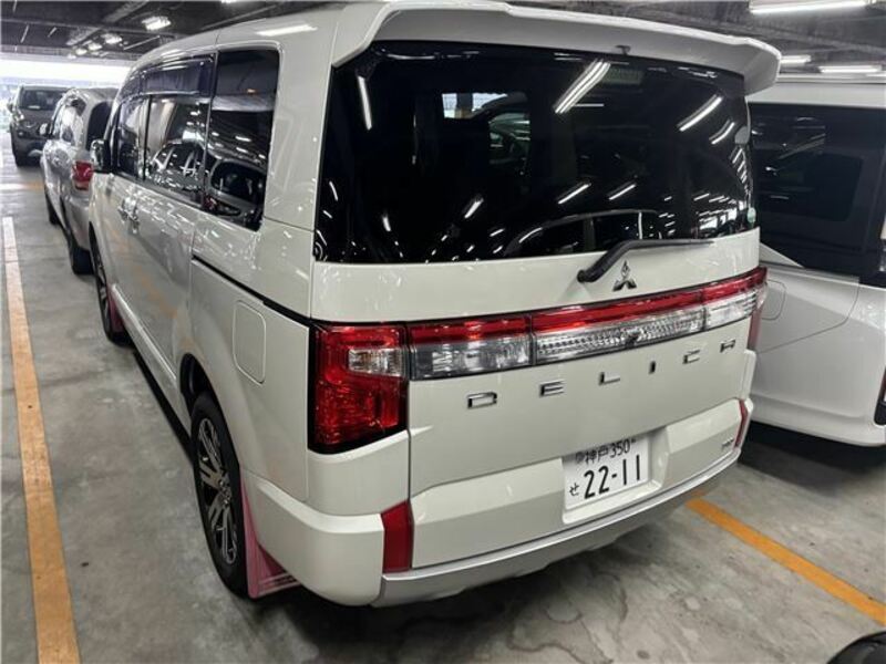 DELICA D5