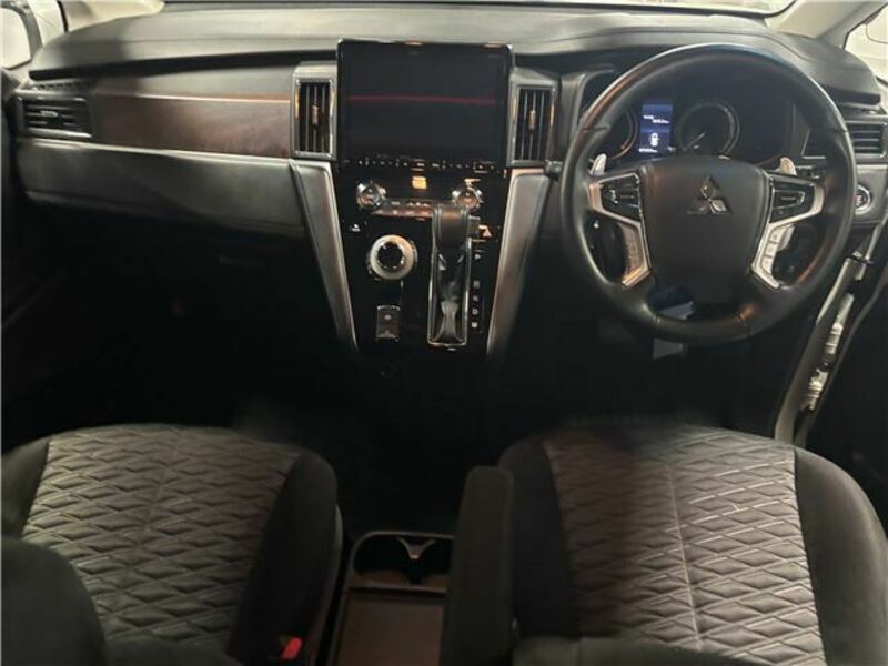 DELICA D5