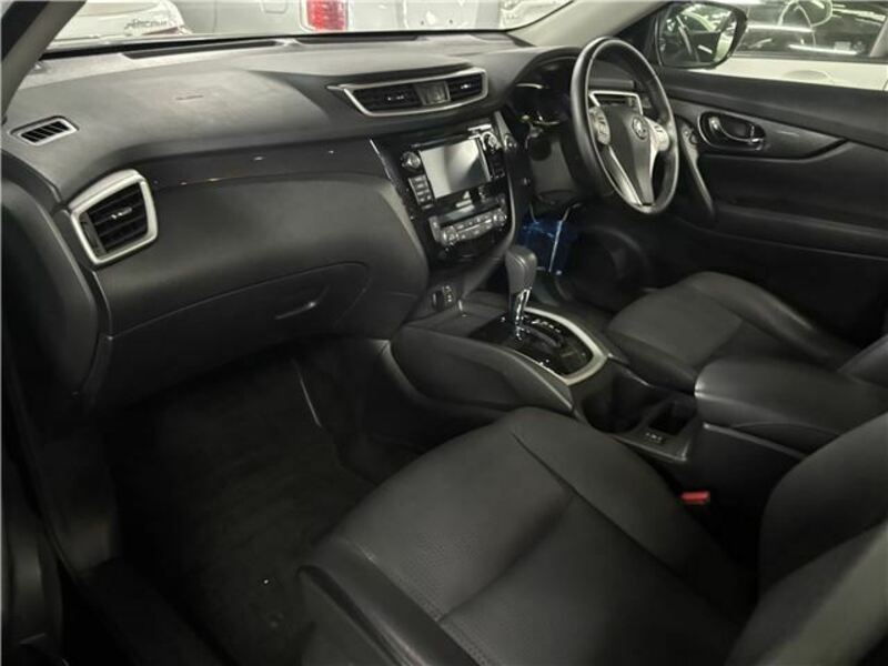 X-TRAIL-4