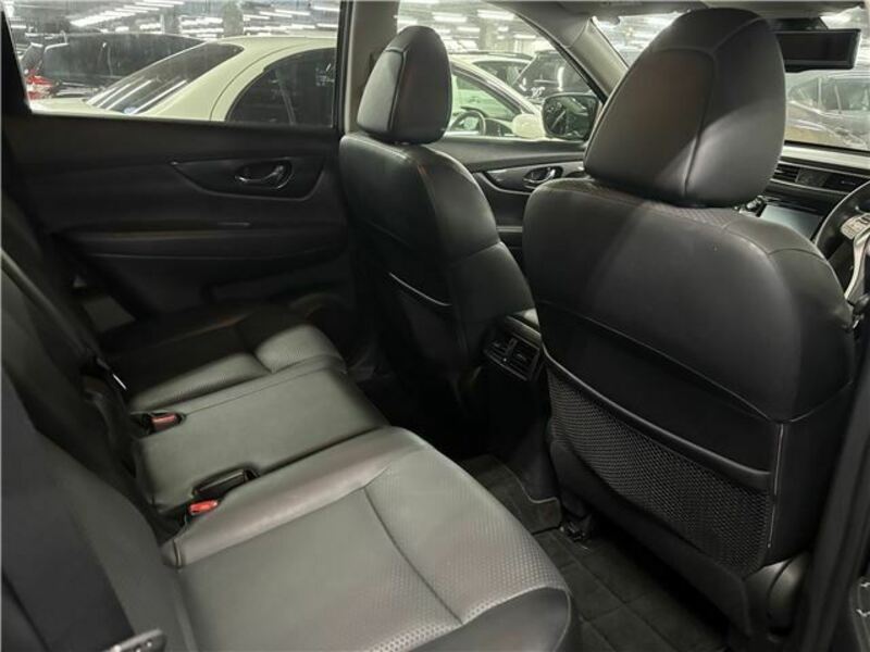 X-TRAIL-7
