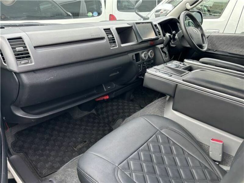 HIACE VAN-5