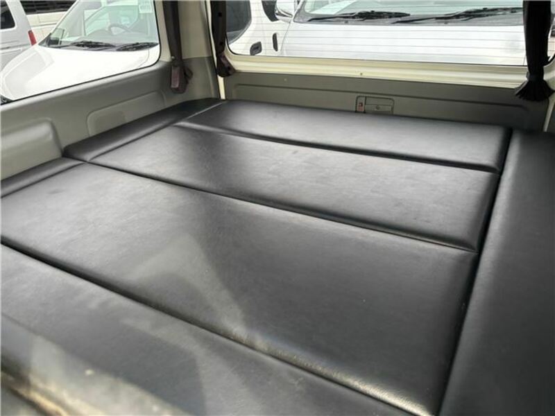 HIACE VAN-7