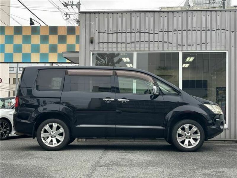 DELICA D5