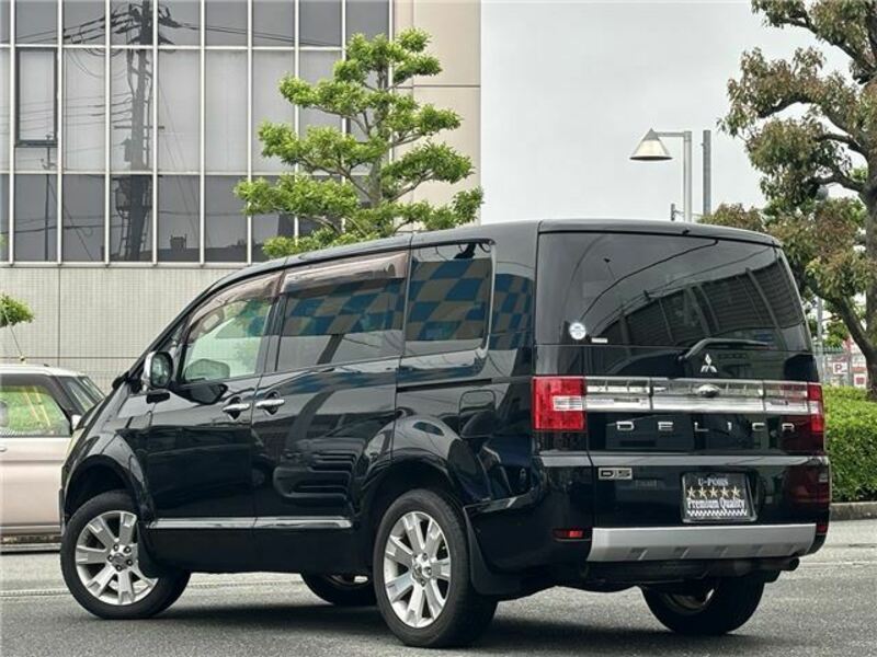 DELICA D5