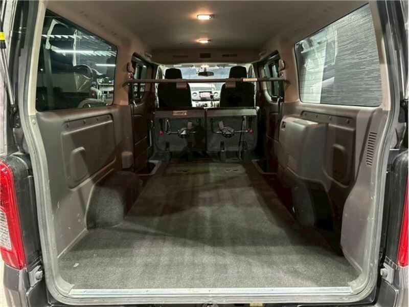 NV350 CARAVAN