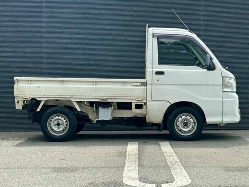 HIJET TRUCK-1