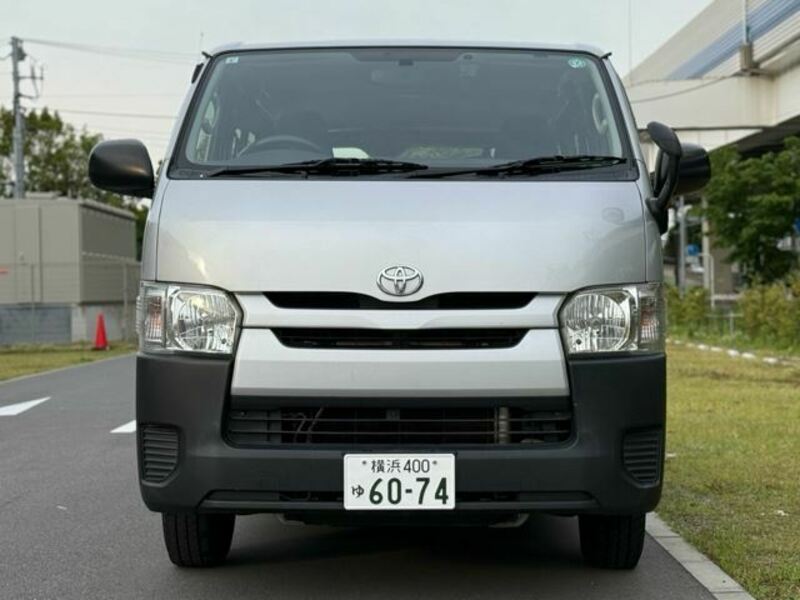 HIACE VAN-1
