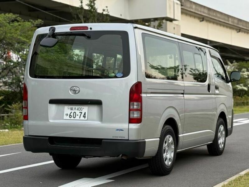 HIACE VAN-6