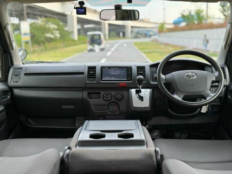 HIACE VAN-9